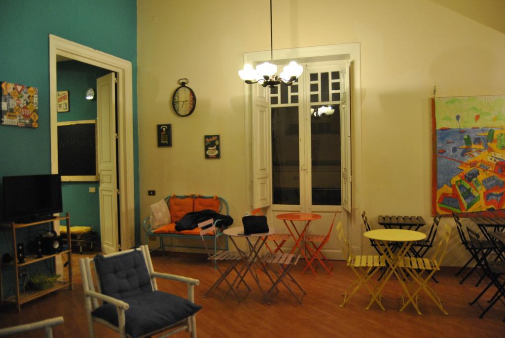 On The Way Hostel Palermo Exterior foto